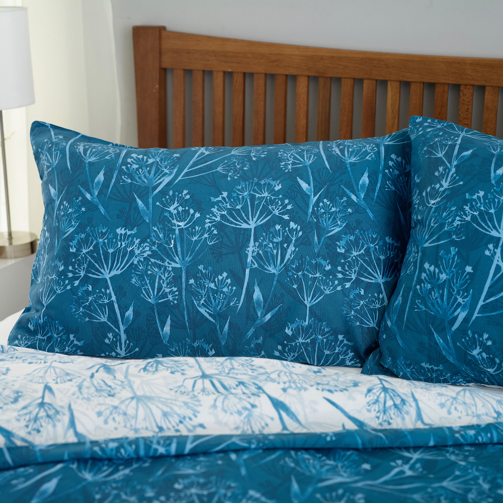 Deyongs Cow Parsley King Size Blue Reversible Duvet Set Image 2