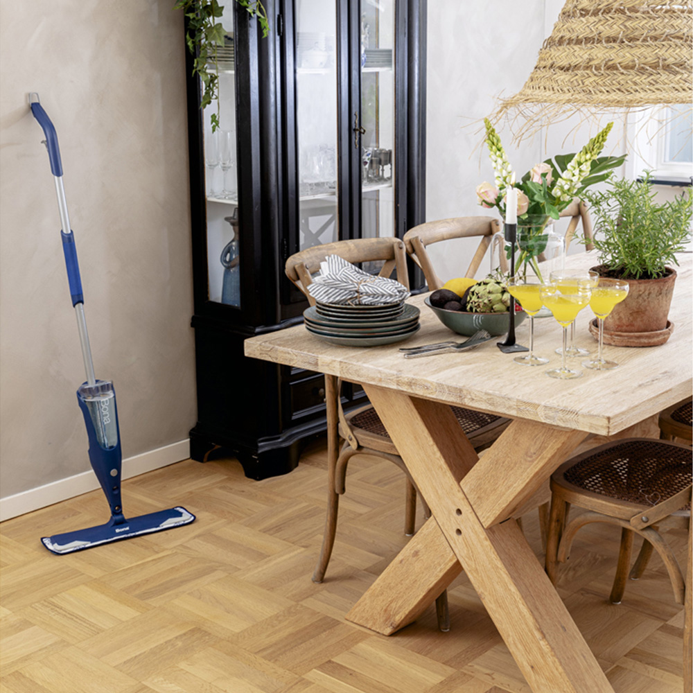 Bona Premium Wood Floor Spray Mop Image 4