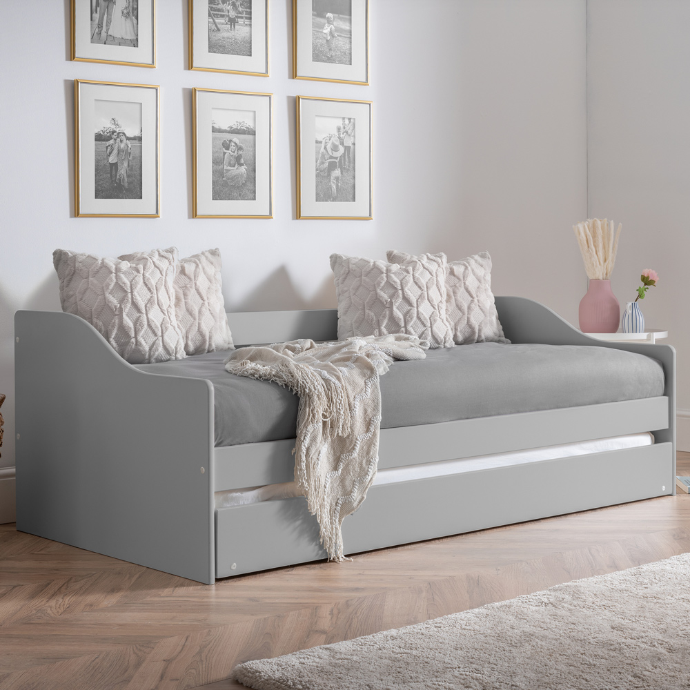 Julian Bowen Elba Dove Grey Lacquered Daybed Image 1