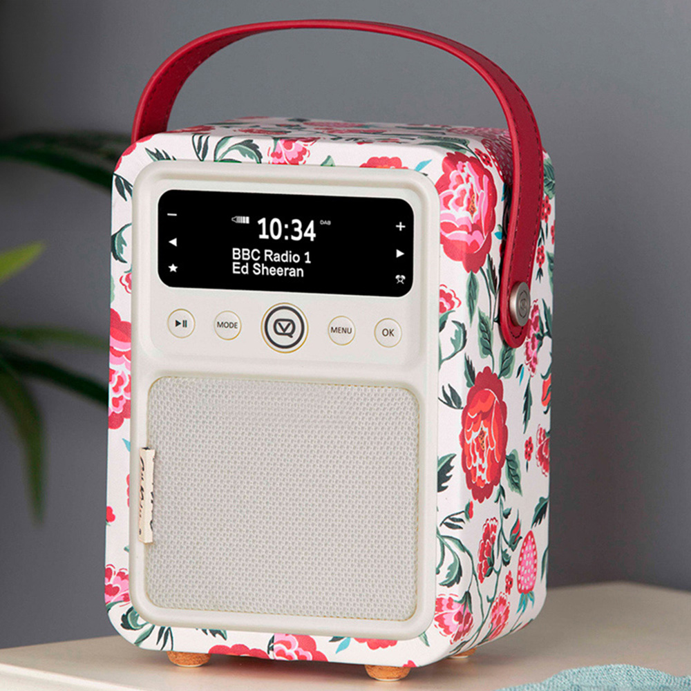 VQ Monty Cath White and Red DAB Digital Radio Image 8