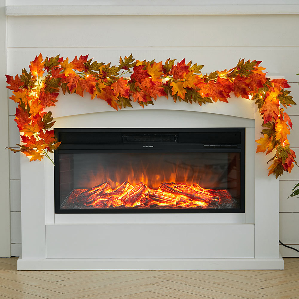 Living and Home LED Garland with Maple Leaves 200cm Image 2