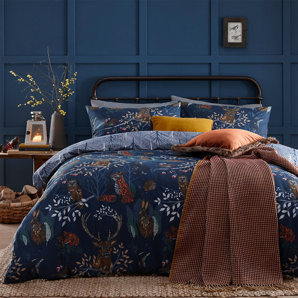 furn. Forest Fauna Woodland Super King Navy Duvet Set Image 4