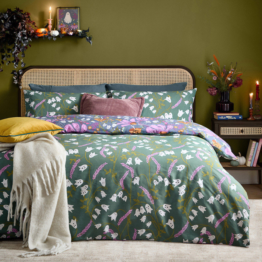 Furn Super King Size Ghoul Gardens Green Halloween Reversible Duvet Set Image 2