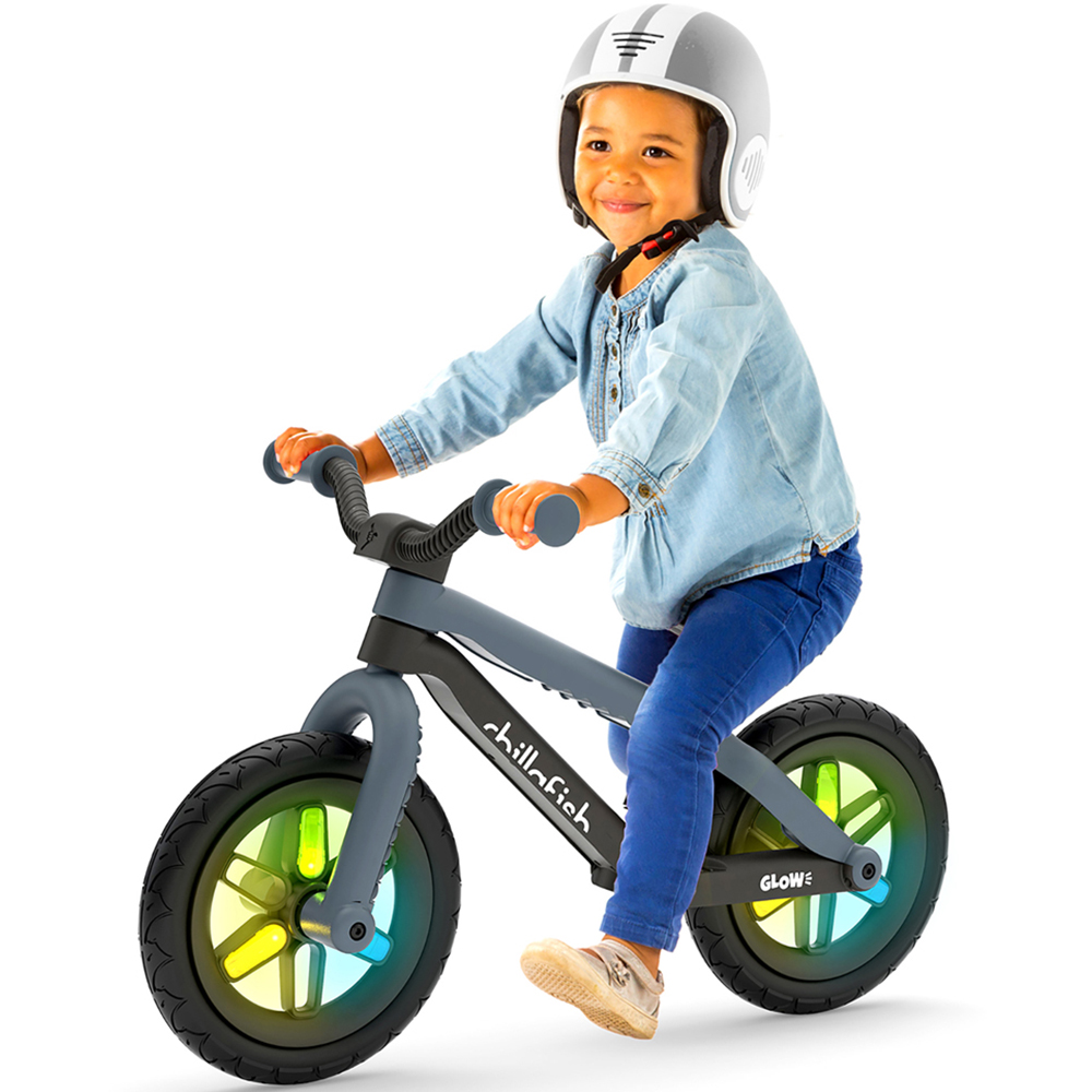 Chillafish BmXie Glow Grey Light Up Wheels Balance Bike Image 3