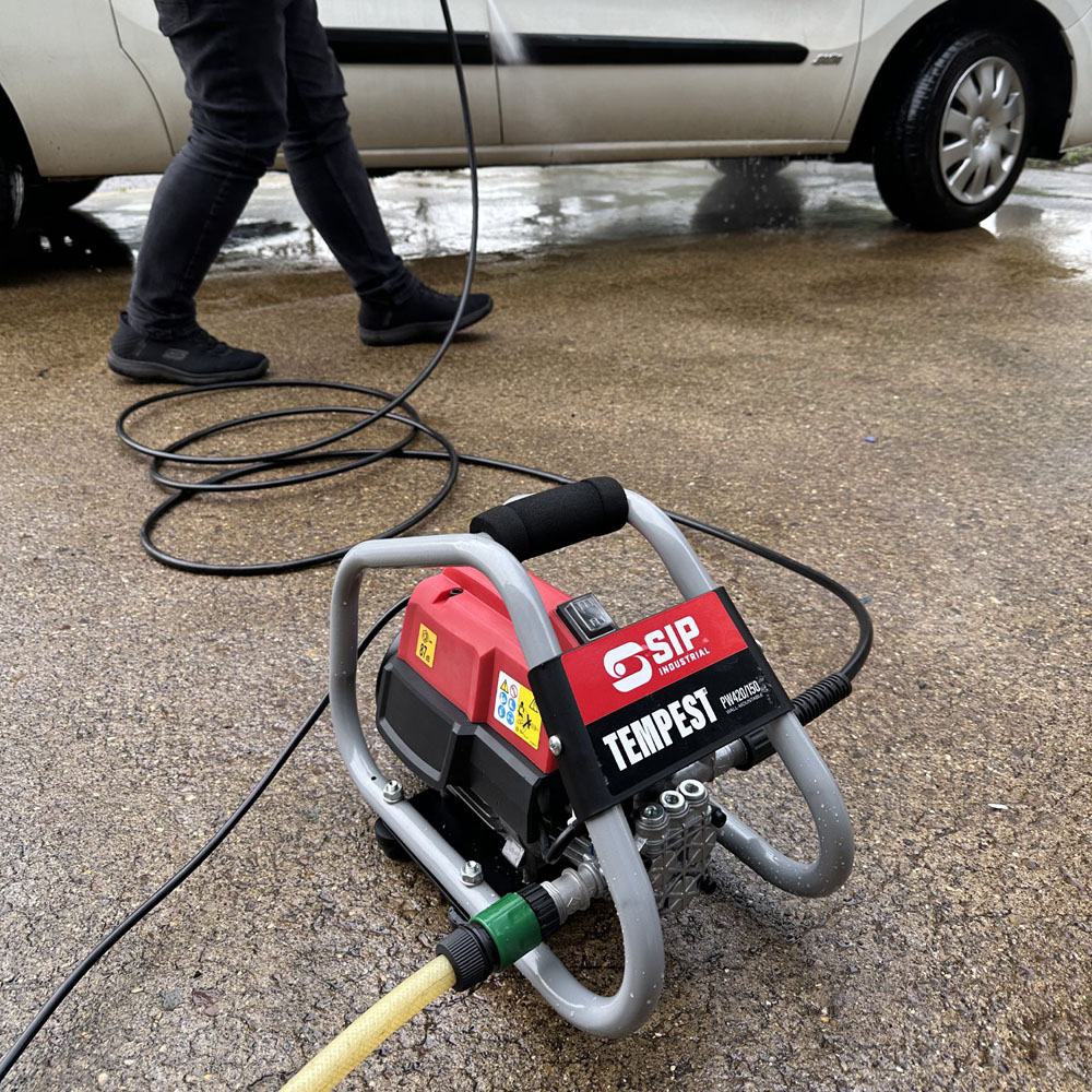 SIP Wall-Mountable Electric Pressure Washer Image 9