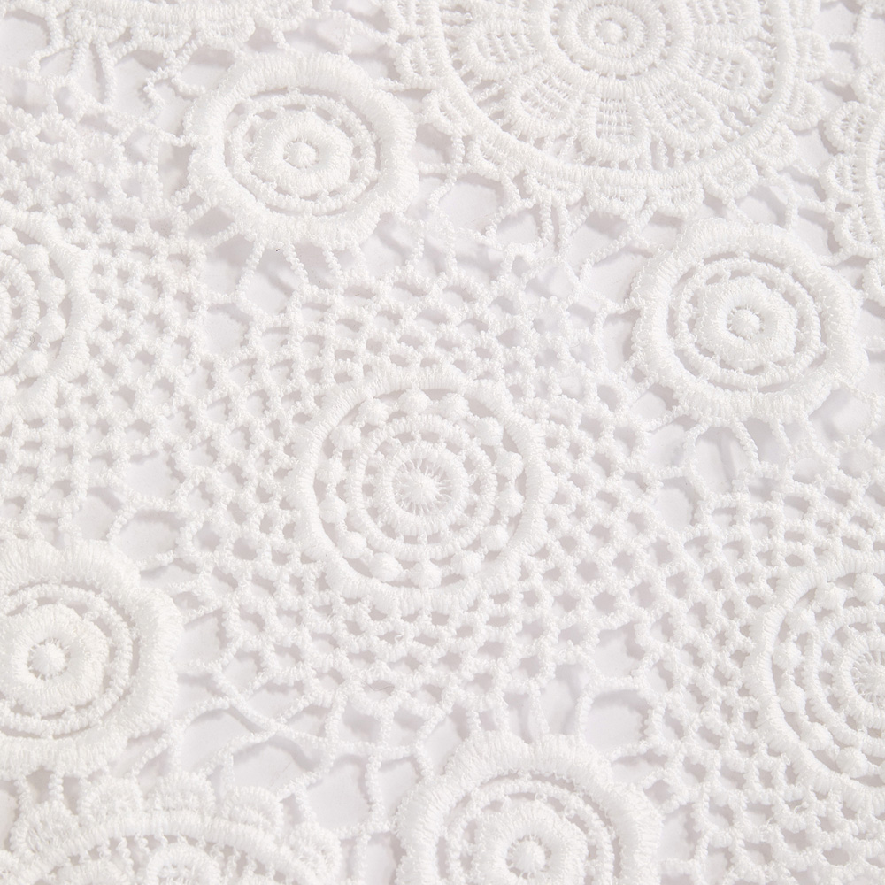 Living and Home White Polyester Floral Embroidered Tablecloth 180 x 125cm Image 3