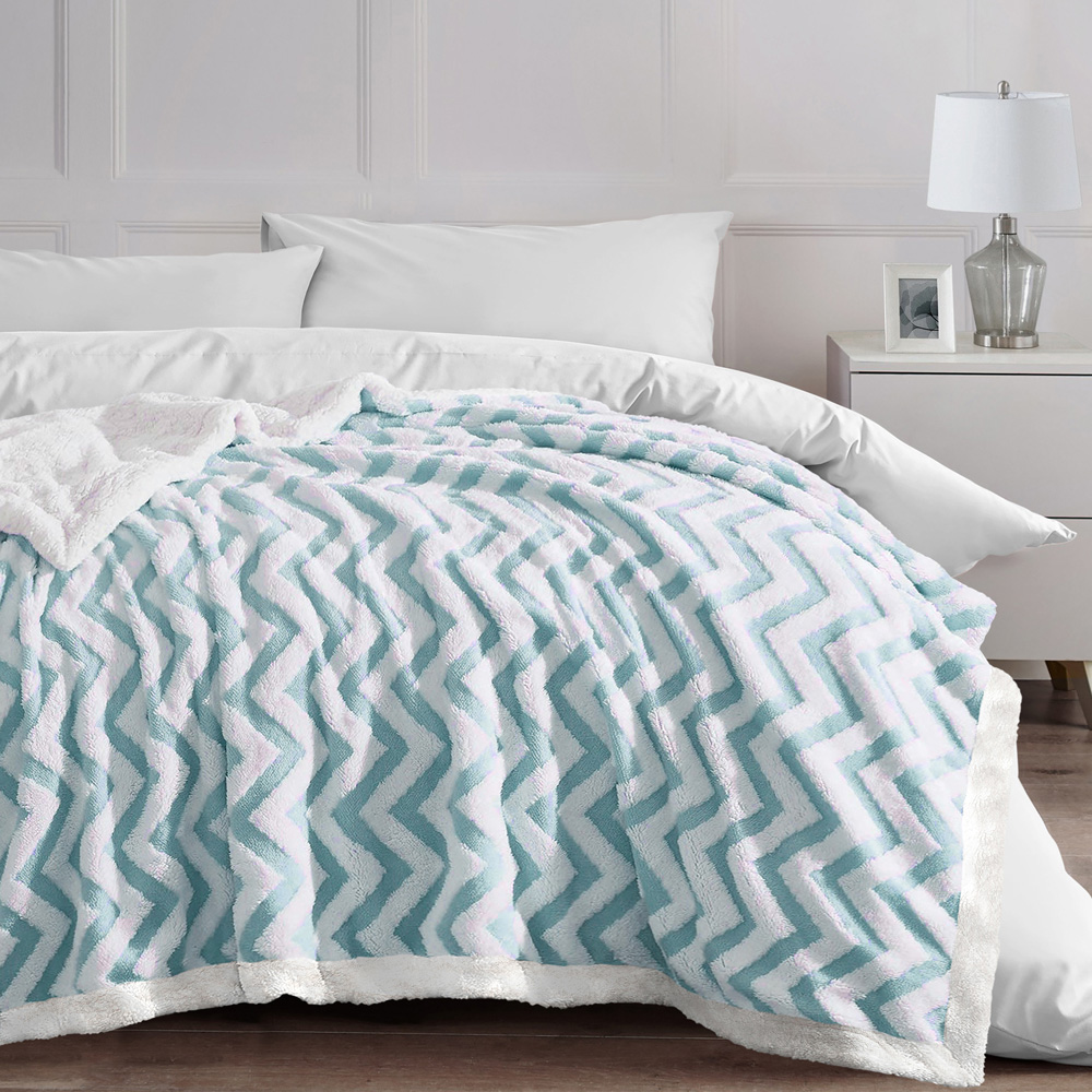 Velosso Duck Egg Chevron Sherpa Throw 150 x 200cm Image 4