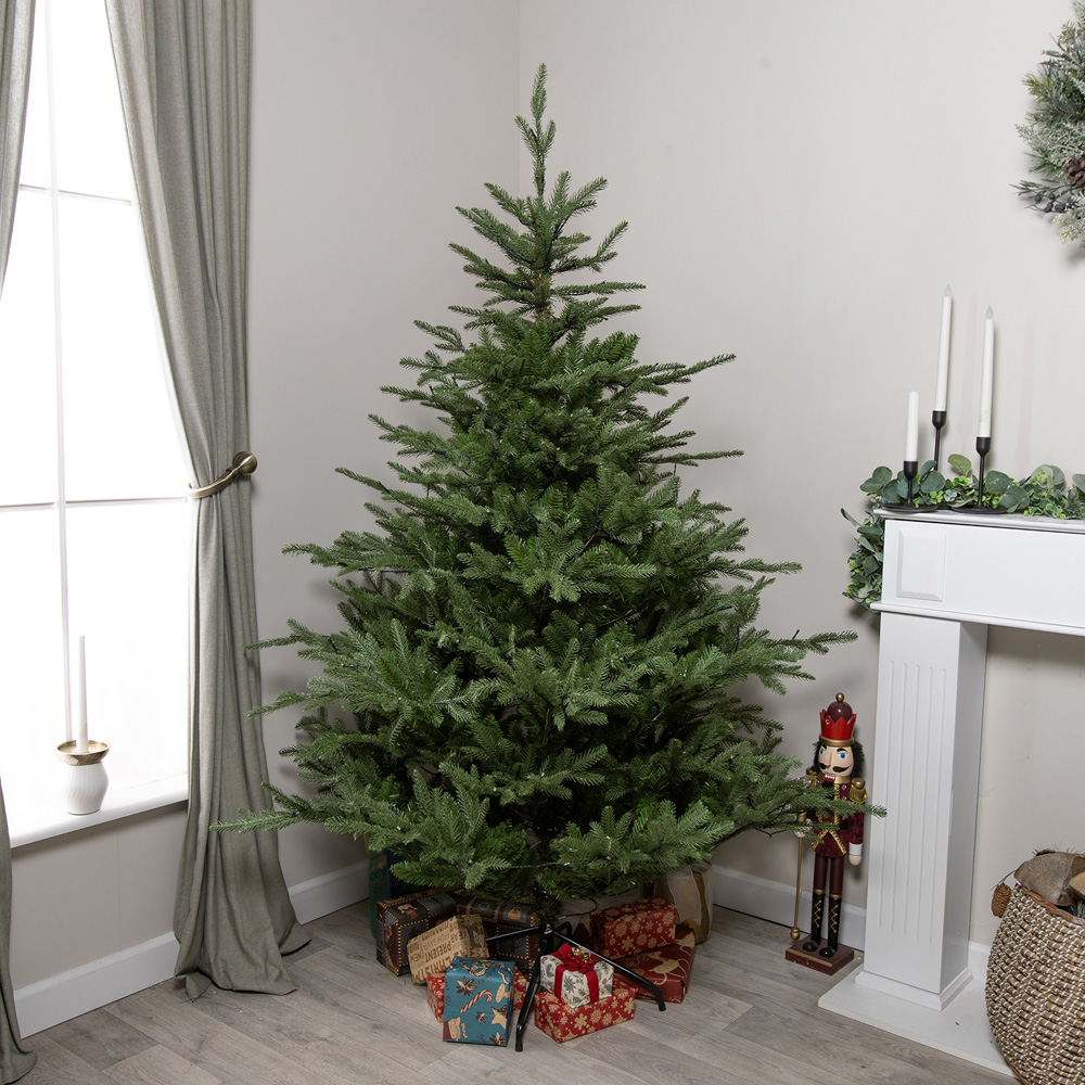 The Christmas Centre Highclere Pre-Lit Green Artificial Xmas Tree 5ft Image 7