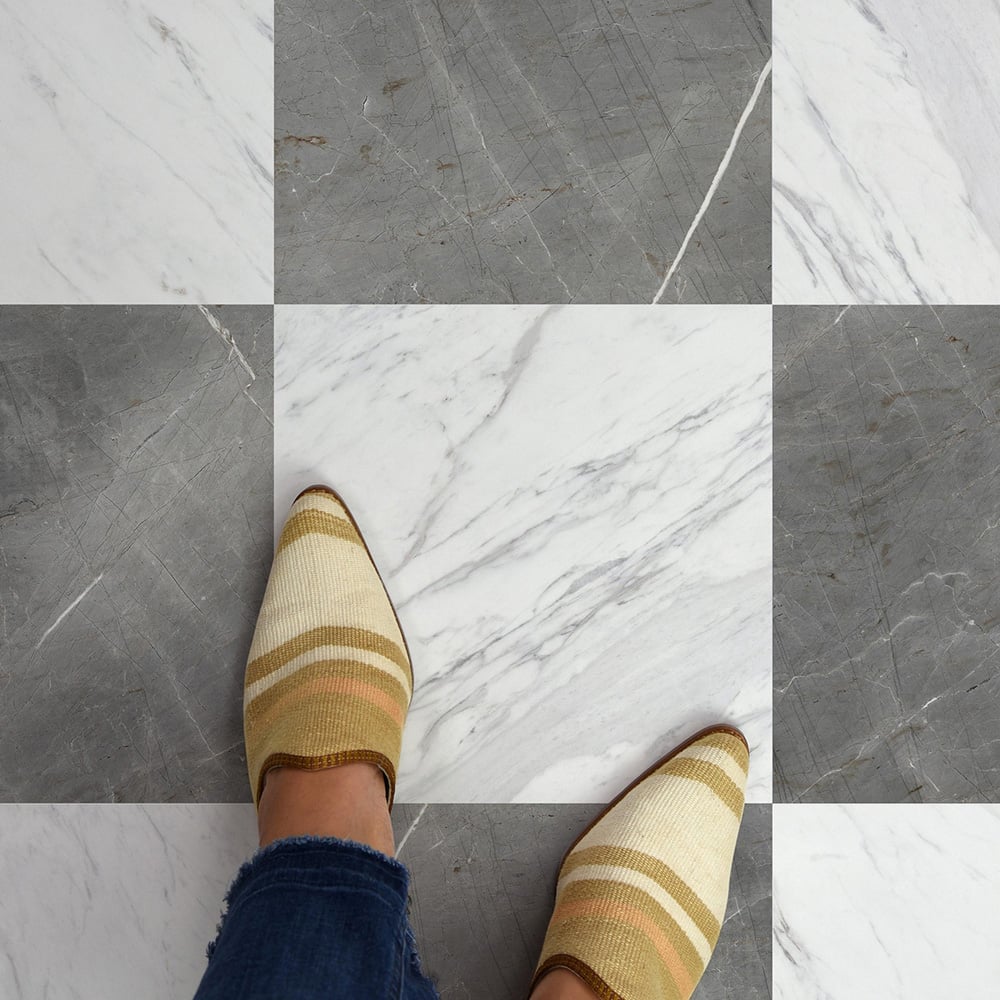 Floorpops Marble Grey and White Bonneville Peel and Stick Floor Tile 30.48 x 30.48cm 10 Pack Image 6