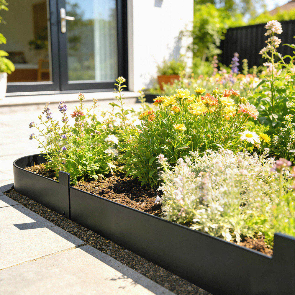 Outsunny 15 x 115cm 5 Pack Black Garden Picket Fence Panel Image 2