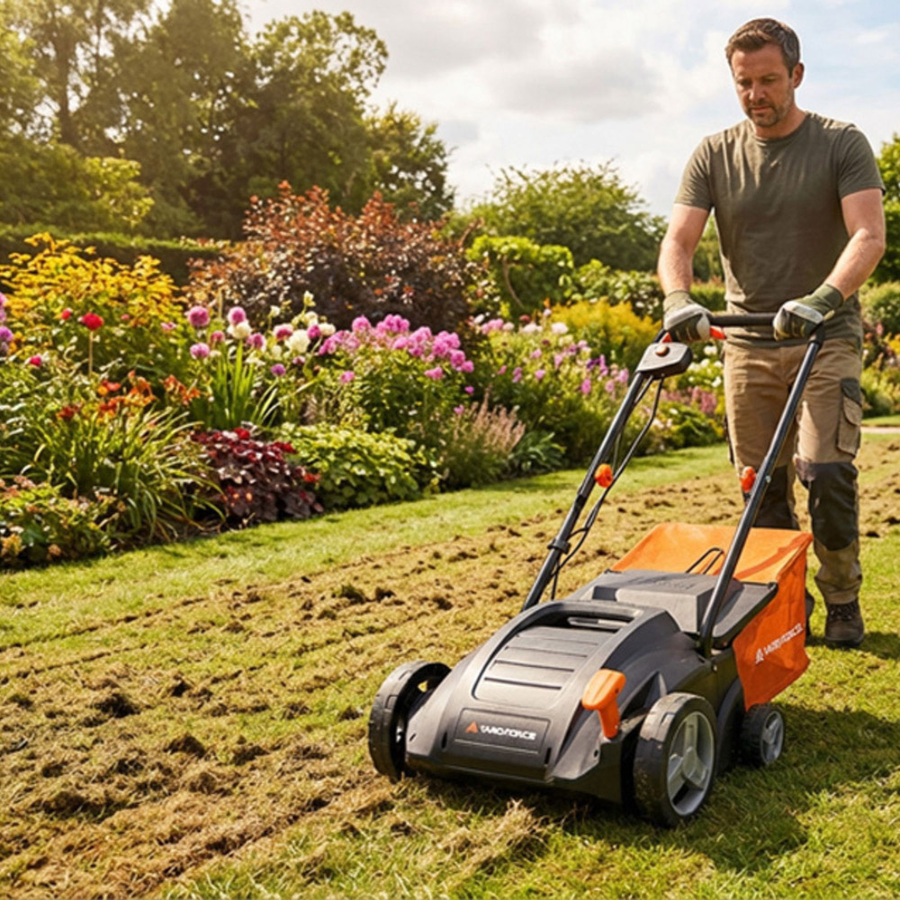 Yard Force EA U32-UK 1500W 2-in-1 32cm Electric Lawn Scarifier Image 9