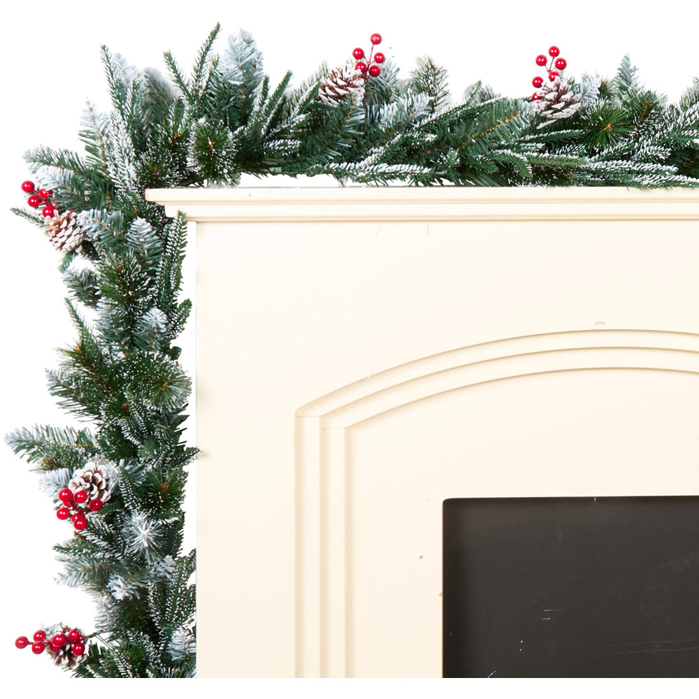 Traditional Pinecone and Berry Garland Image 3