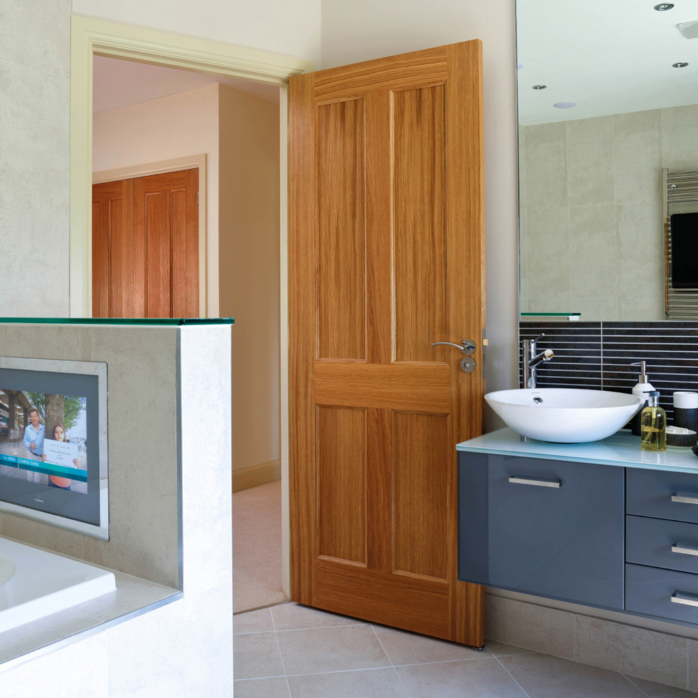 JB Kind Derwent Oak Veneered FD30 Unfinished Internal Door 1981 x 838mm Image 2