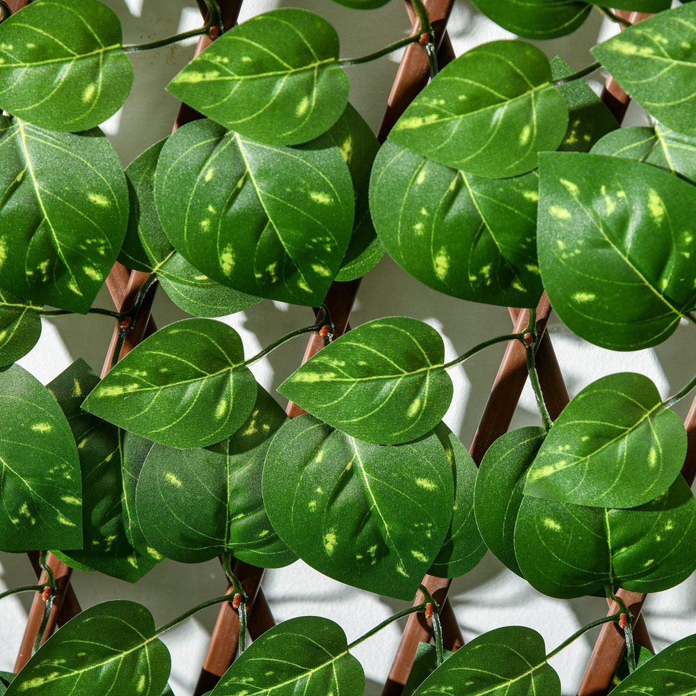 Outsunny Set of 2 Expandable Artificial Trellis Hedges Image 3