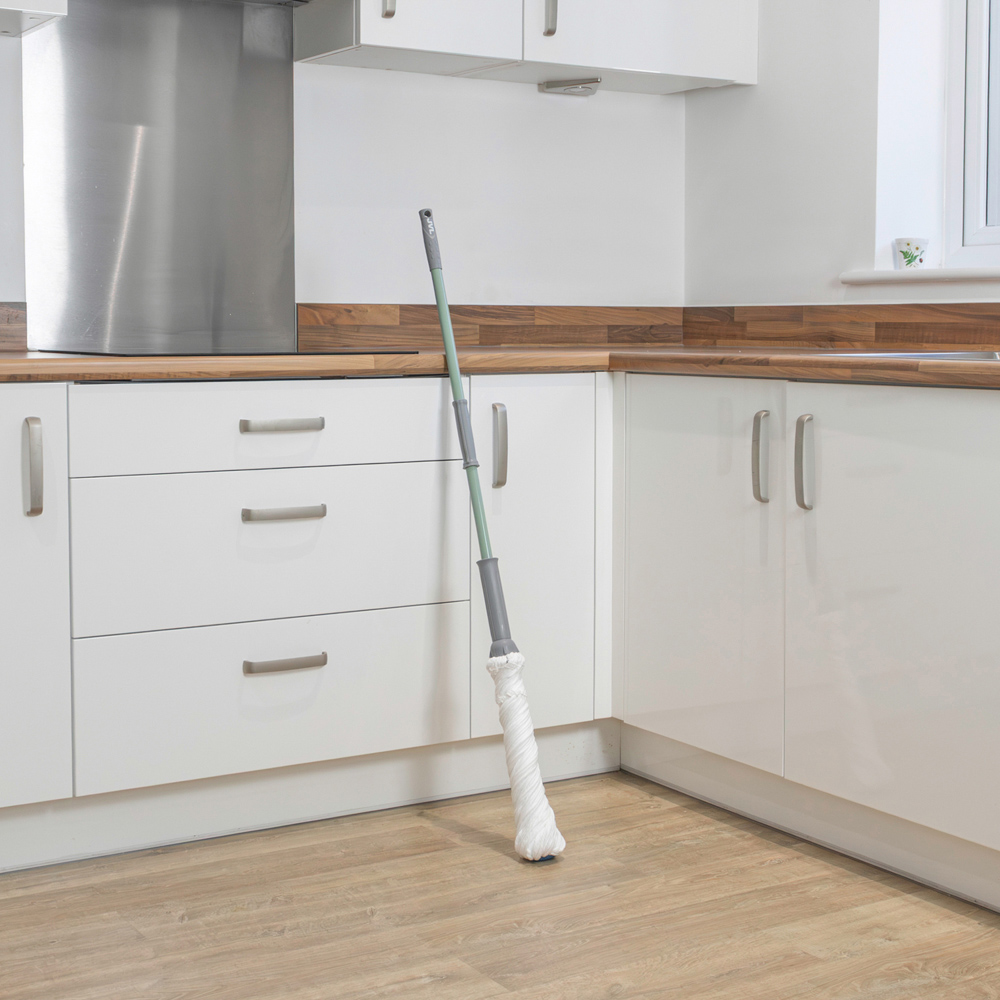 JVL Cleaning Green Easy Twist Mop Image 6