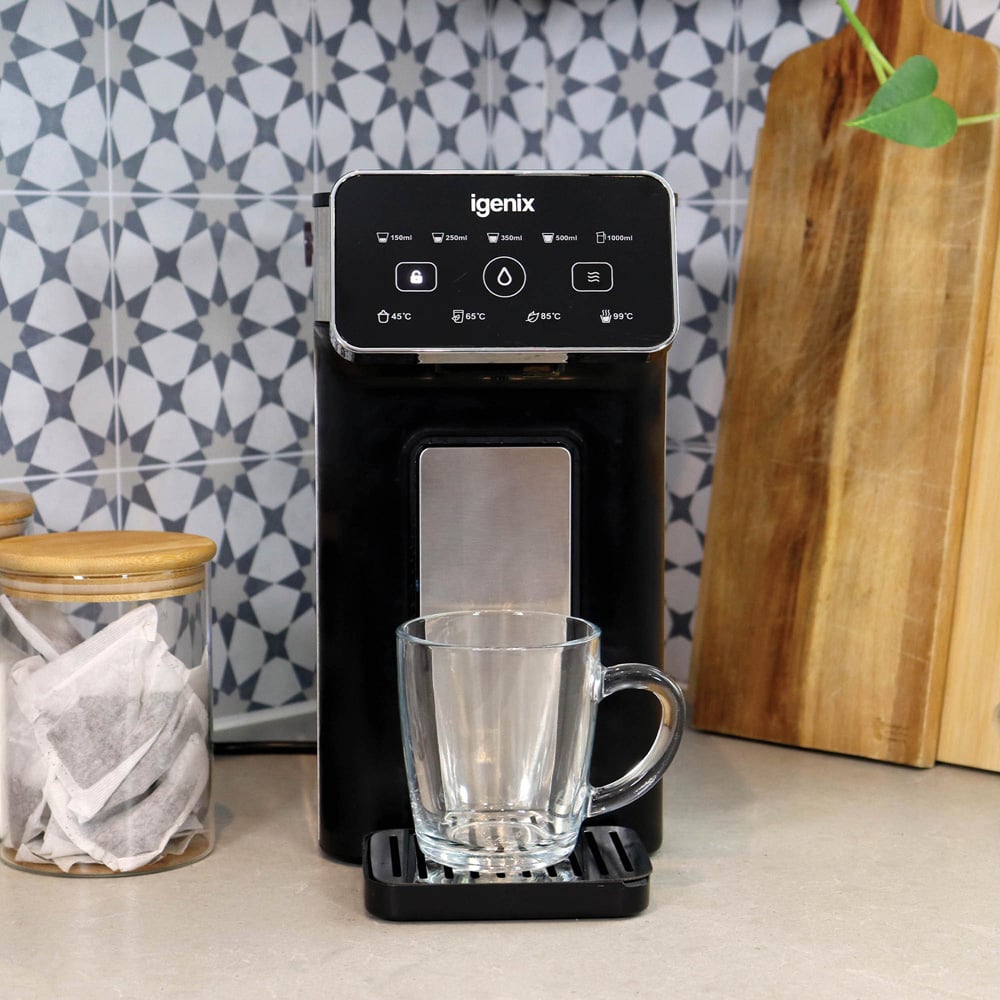 Igenix IGWDH0322B Instant Hot Water Dispenser with Digital Display Image 2