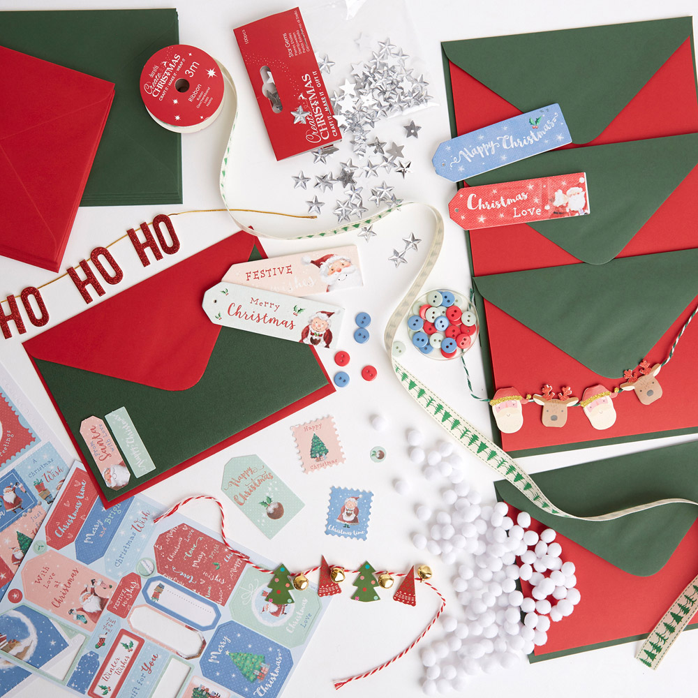 Bee & Bumble Multicoloured At Home with Santa Christmas Cardmaking Craft Kit Image 4