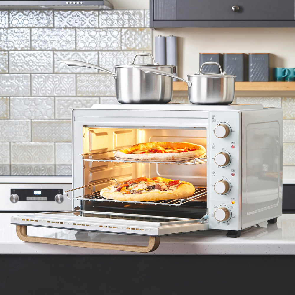Cooks Professional K410 Nordic White 48L Electric Mini Oven with Ceramic Hobs Image 7
