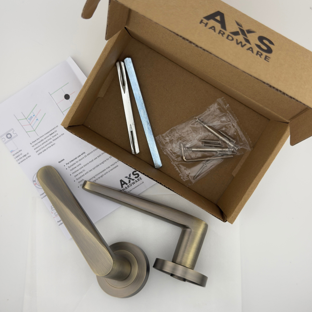 AXS Hardware Detroit Antique Brass Bathroom Door Handles on Rose 4 Pack Image 7