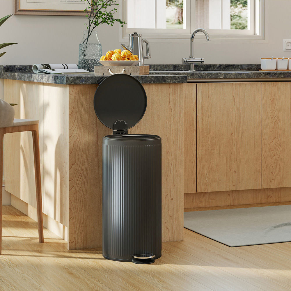HOMCOM Black Round Pedal Bin with Removable Inner Bucket and Soft-Close Lid 30L Image 4