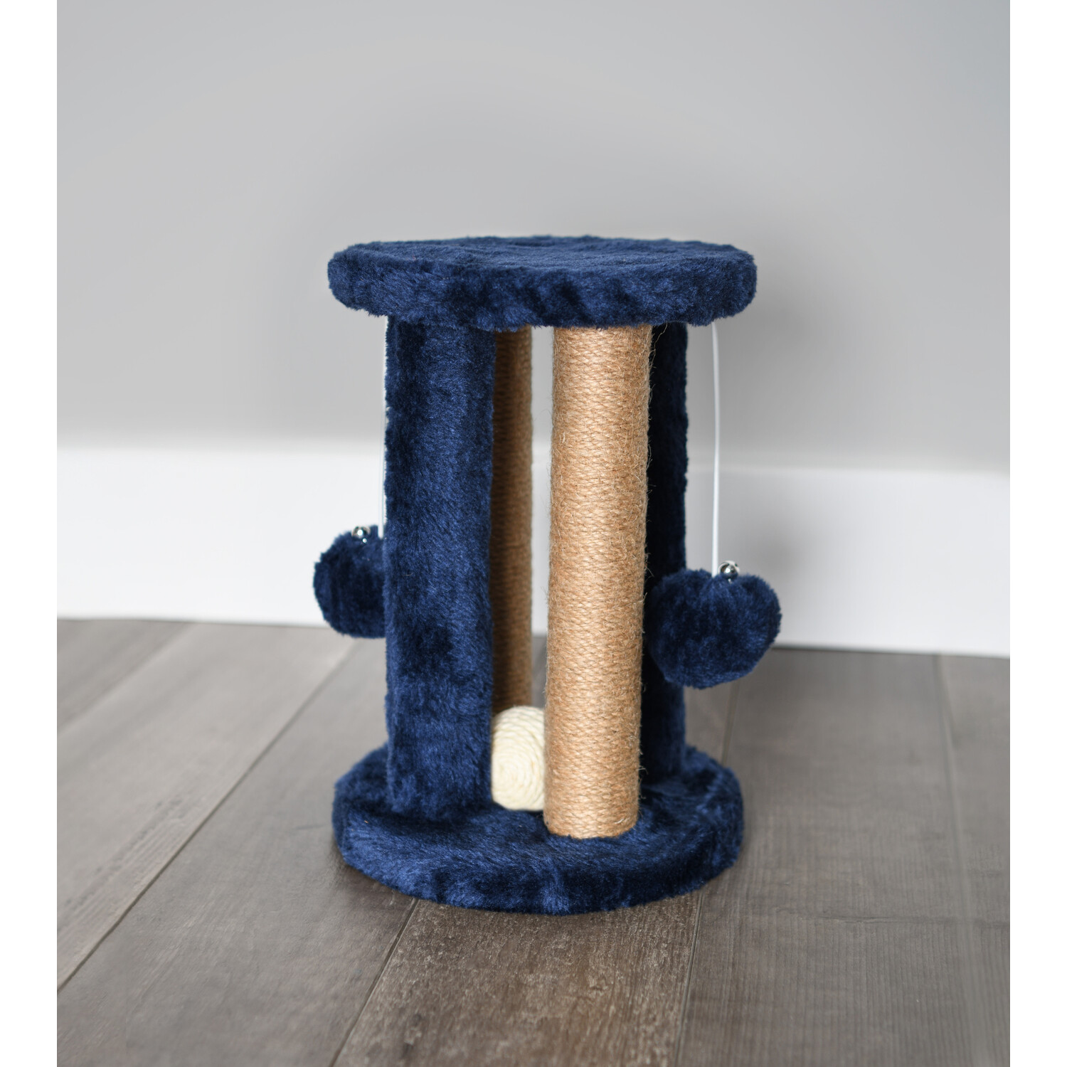 Single 4 Pillar Cat Scratching Post in Assorted styles Image 5