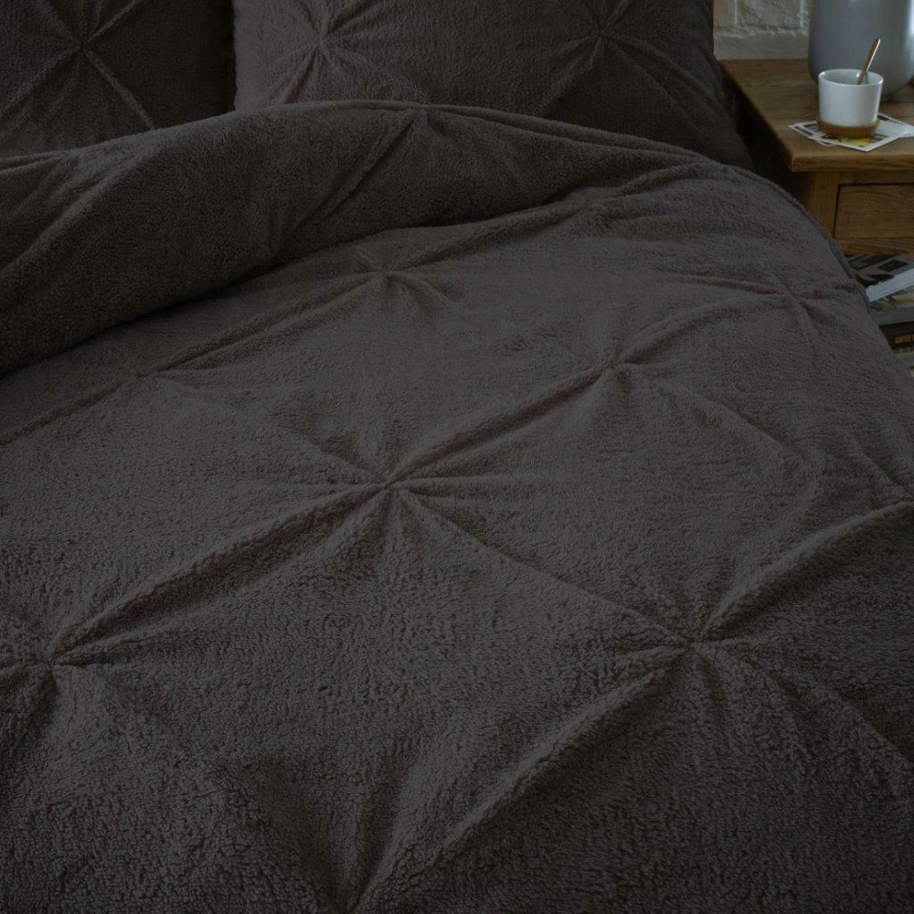 Smart Living Chiswick Single Charcoal Pintuck Duvet Set Image 3