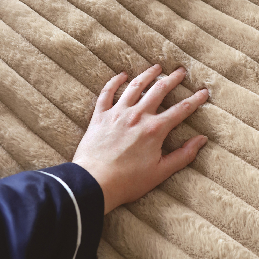 Igenix Beige Microfleece and Teddy Fleece Digital Control Heated Throw 160 x 130cm Image 8