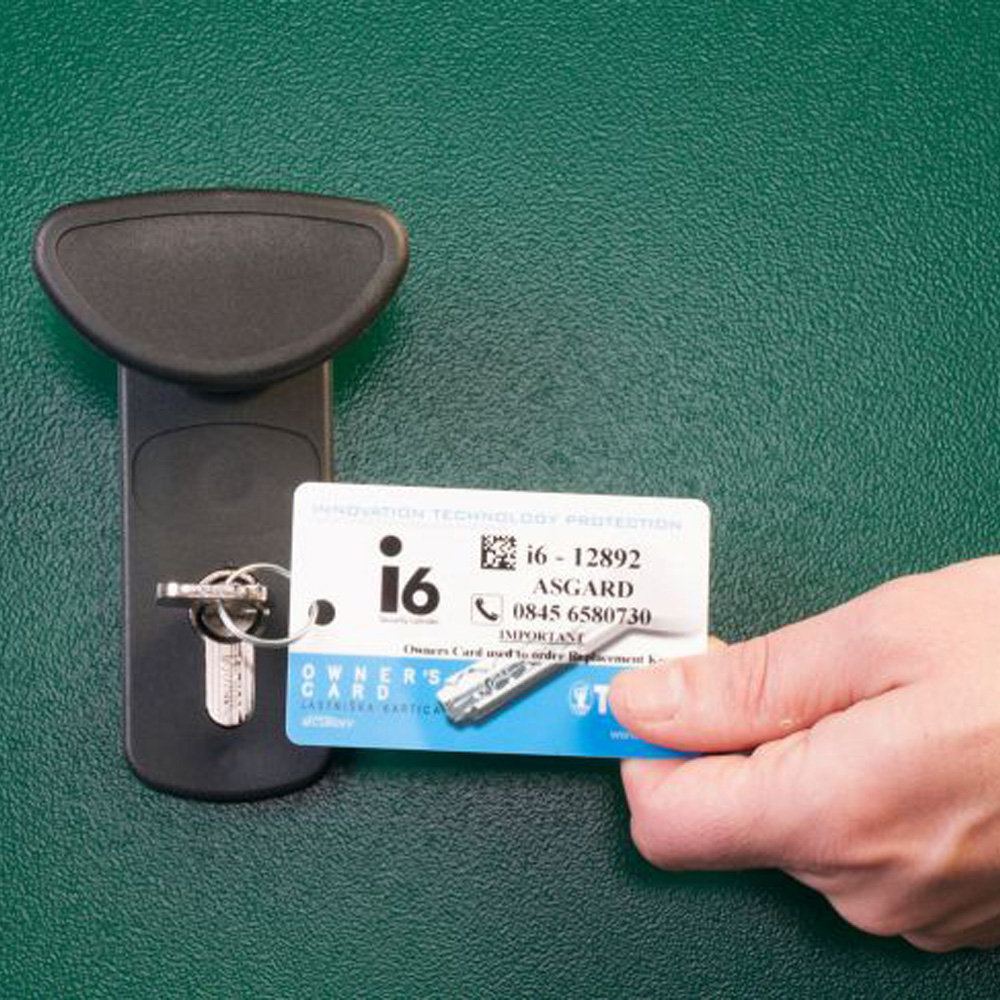 Asgard Centurion 5 x 7ft Double Door Cream High Security Bike Shed Image 8