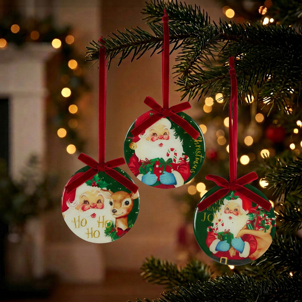 Retro Santa Decoration Image 2