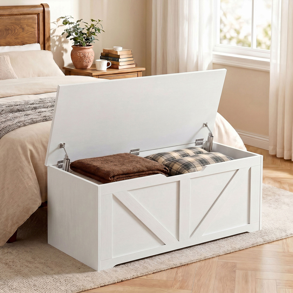 HOMCOM 127L White Storage Trunk with Safety Hinges Image 2