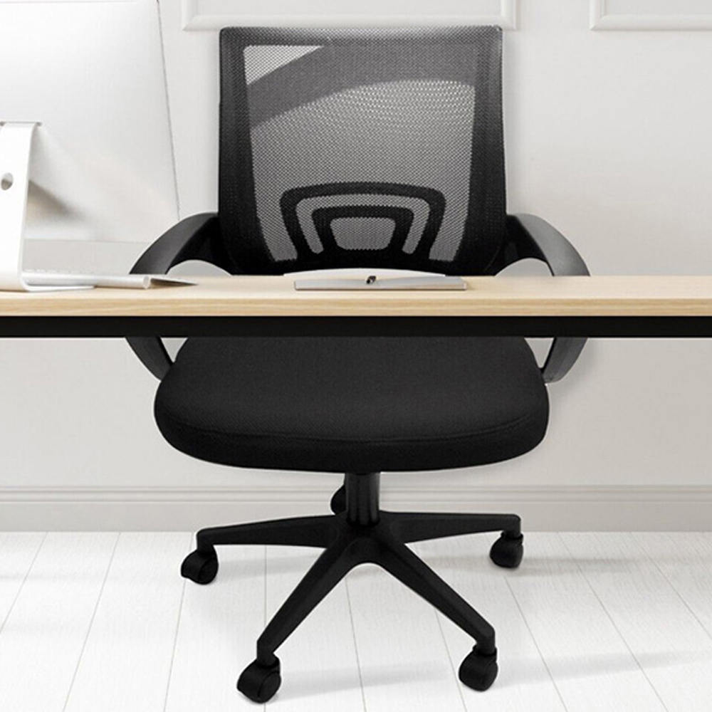 Alivio Black Mesh Swivel Office Chair Image 1