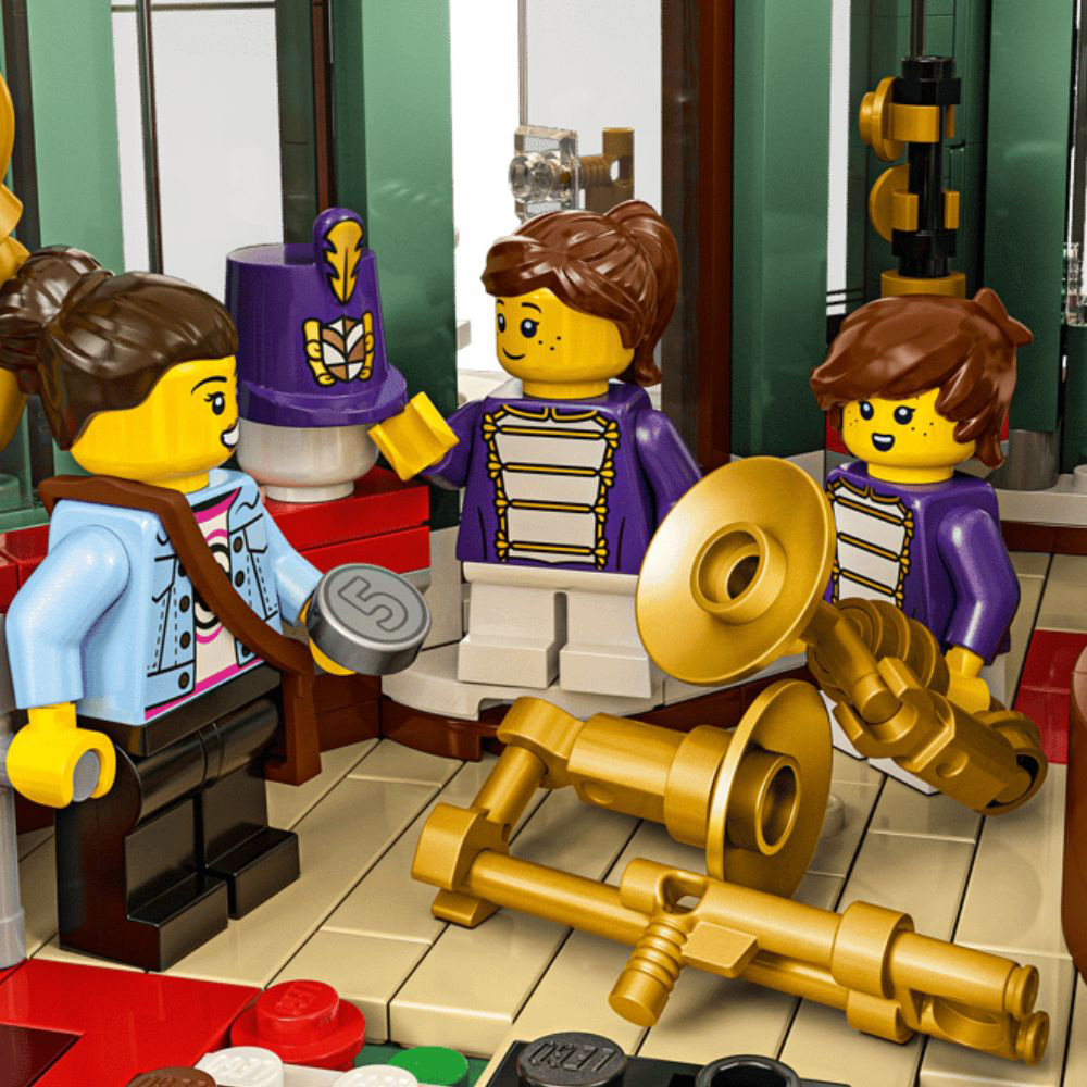 LEGO Icons 11371 Shopping Street 3456 Pieces Image 8