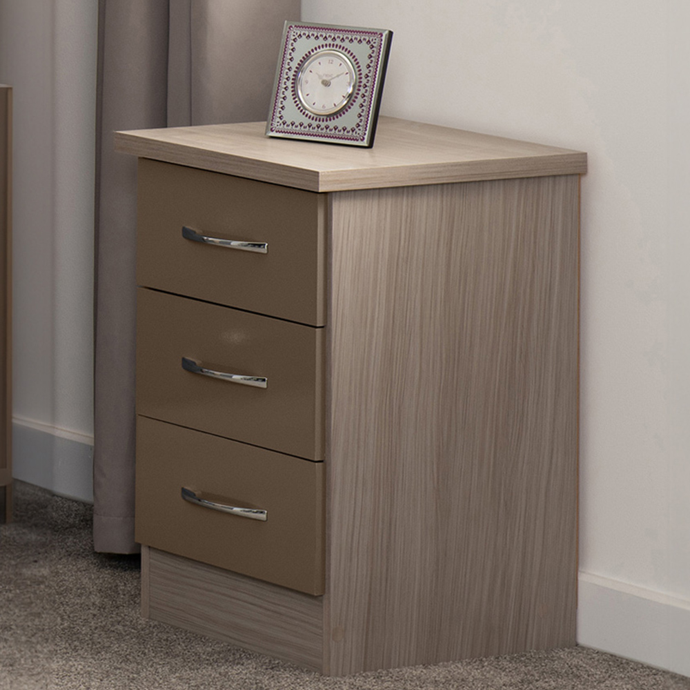 Seconique Nevada 3 Drawer Oyster Gloss and Light Oak Veneer Bedside Table Image 1