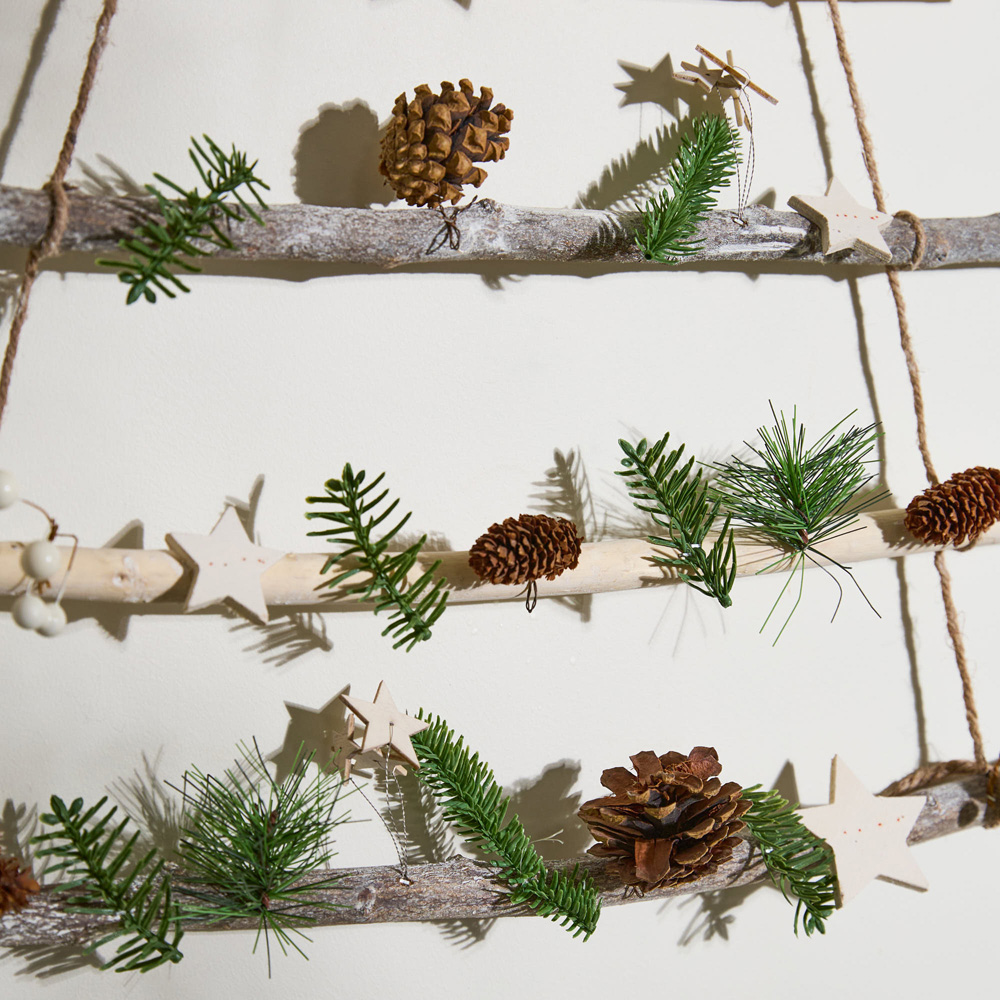 Dibor Winter Sparkle Wooden Star and Eucalyptus Leaves Christmas Tree Ladder Decoration 88cm Image 3