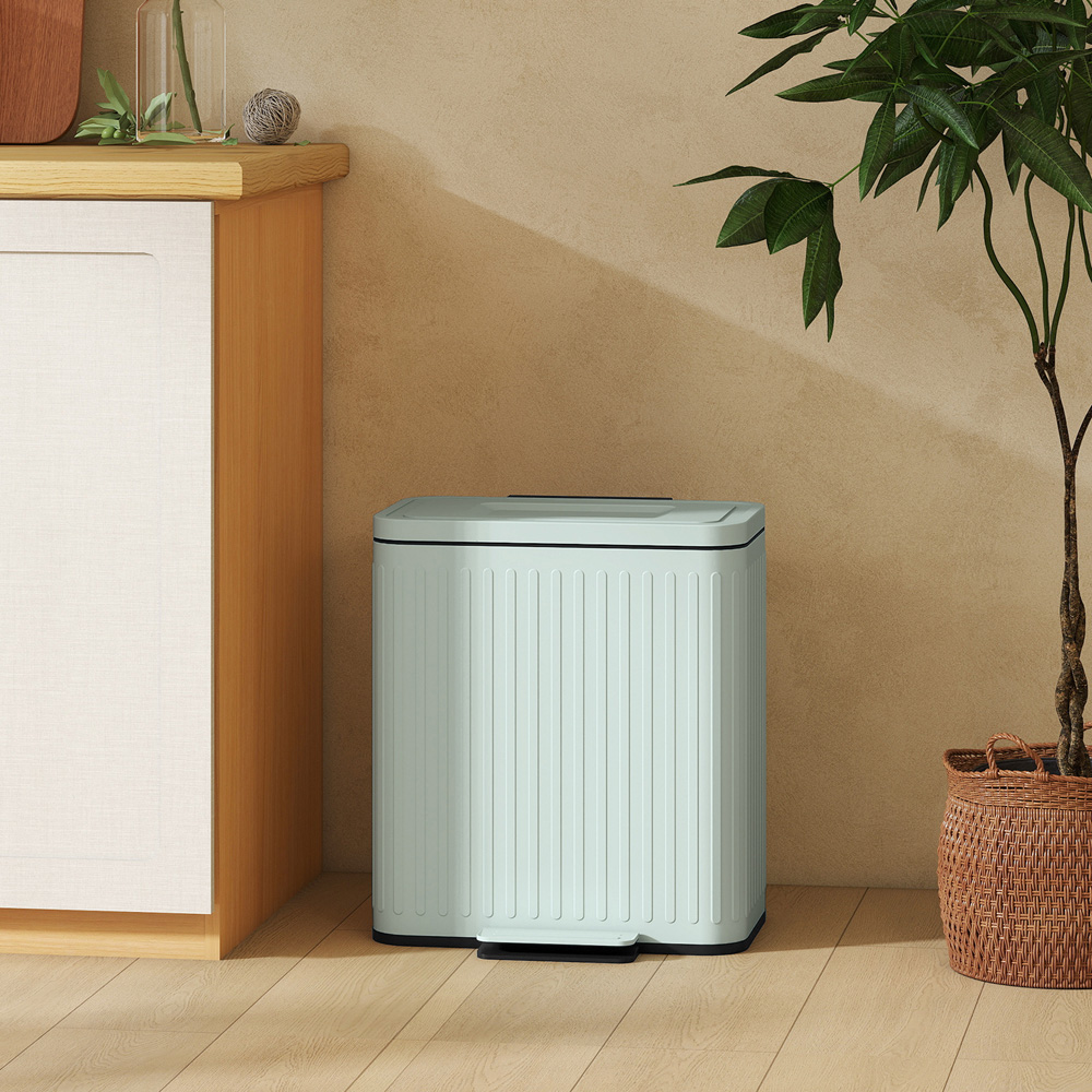 HOMCOM Green Double Bin Pedal Bin with Soft-Close Lid 40L Image 4