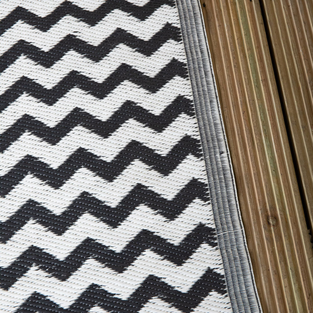 Samuel Alexander Onyx Atlantis Outdoor Rug Mat 150 x 210cm Image 9