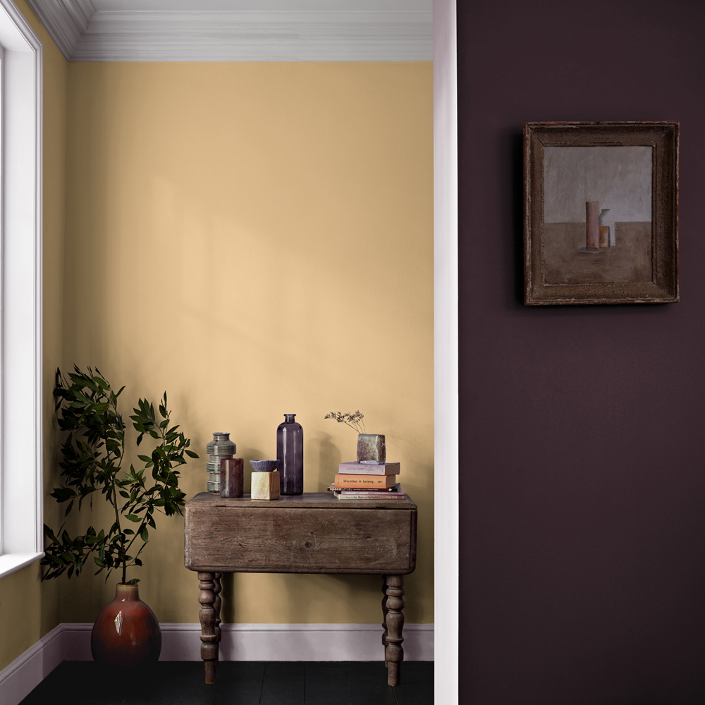 Crown Breatheasy Walls & Ceilings Egyptian S& Matt Emulsion Paint 2.5L Image 4