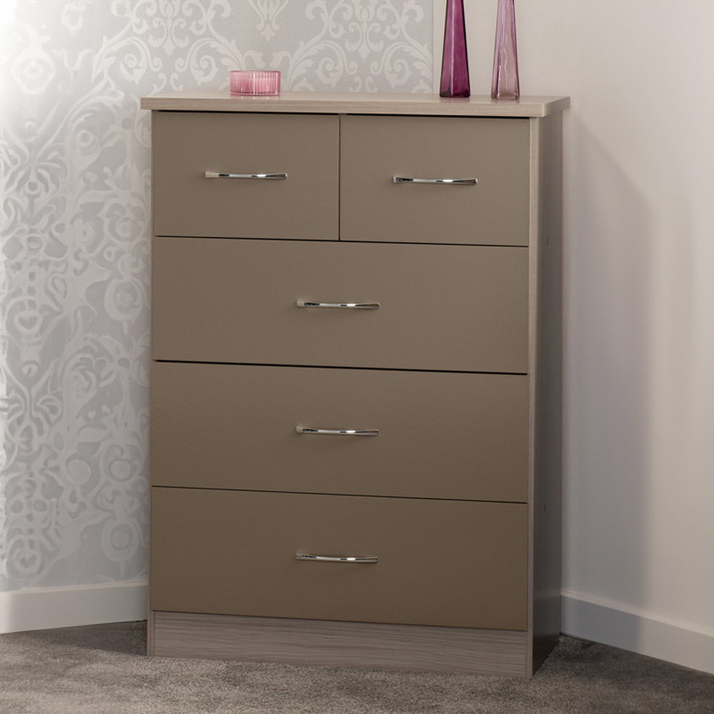 Seconique Nevada 5 Drawer Oyster Gloss and Light Oak Veneer Chest of Drawers Image 1