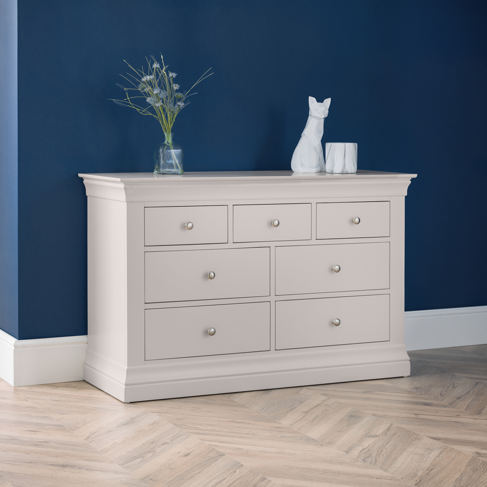 Julian Bowen Clermont 7 Drawer Light Grey Chest of Drawers Image 8