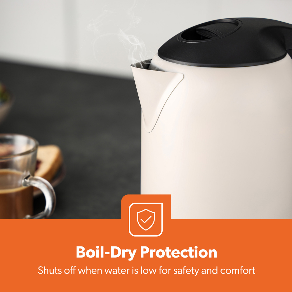 Geepas GK5466UK-CR Matte Cream 1.8L Kettle 1800W Image 5