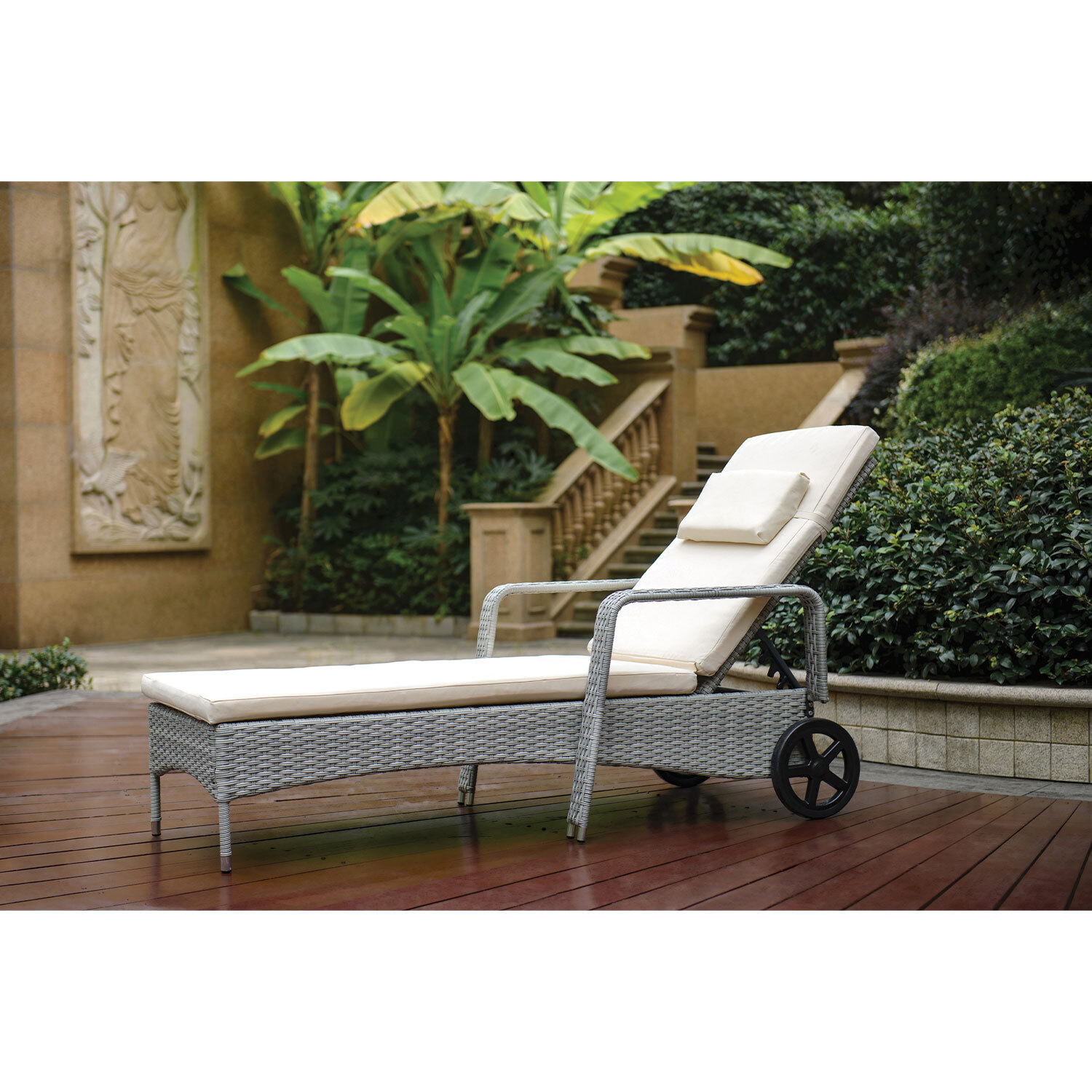 Verona Lounger Image 3