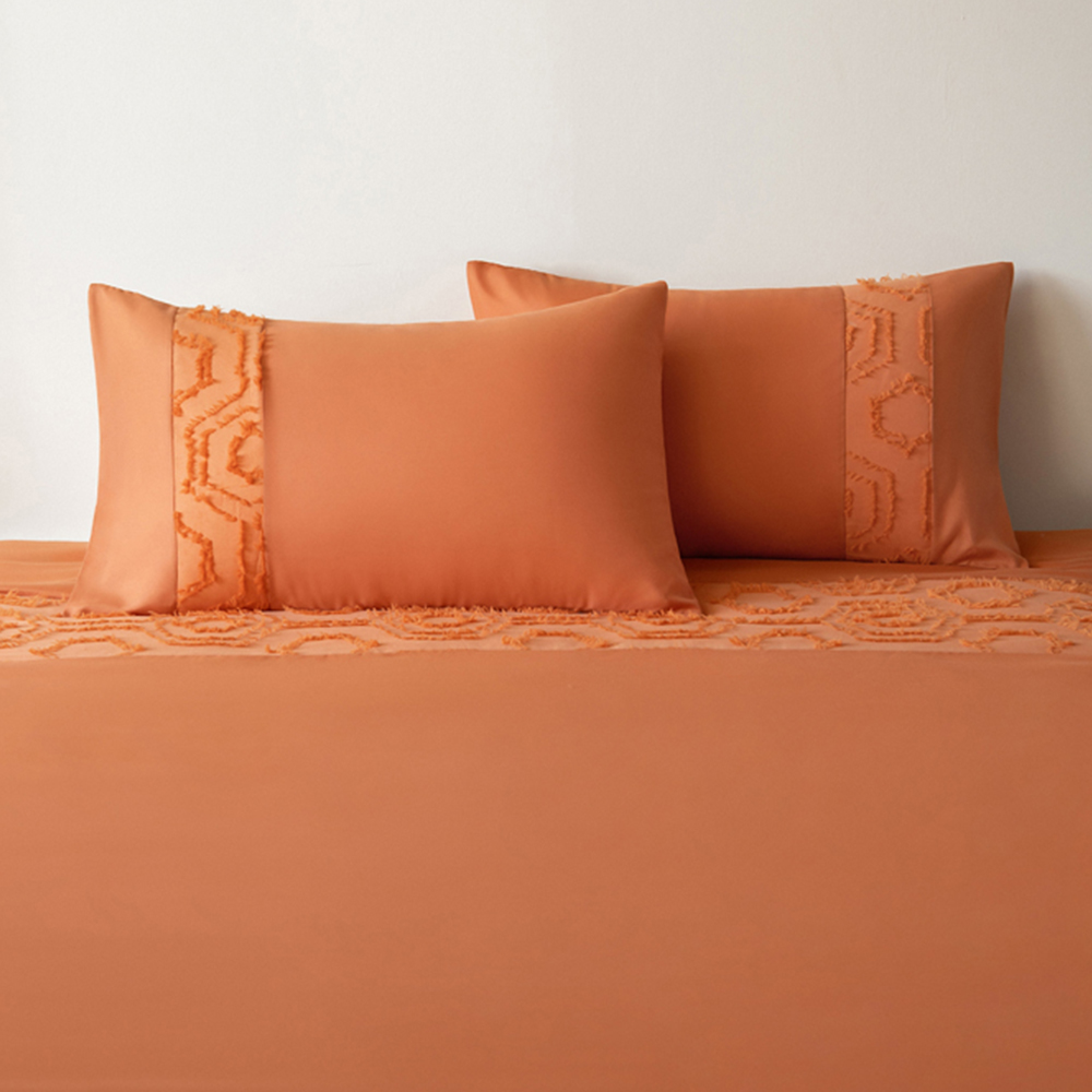 Velosso Hex King Size Spice Tufted Duvet Set Image 3