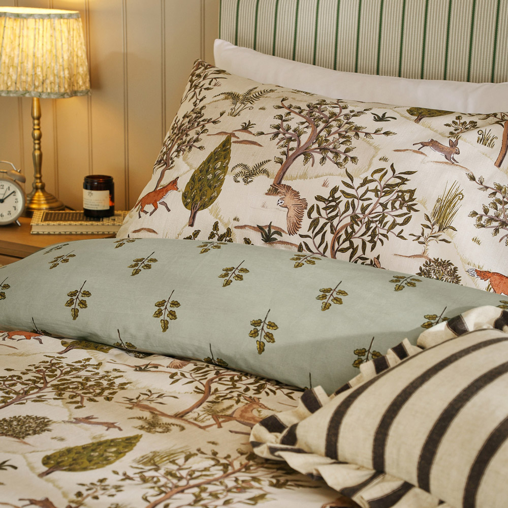 Wylder Fable Single Willow Green Printed Reversible Duvet Cover Set Image 2