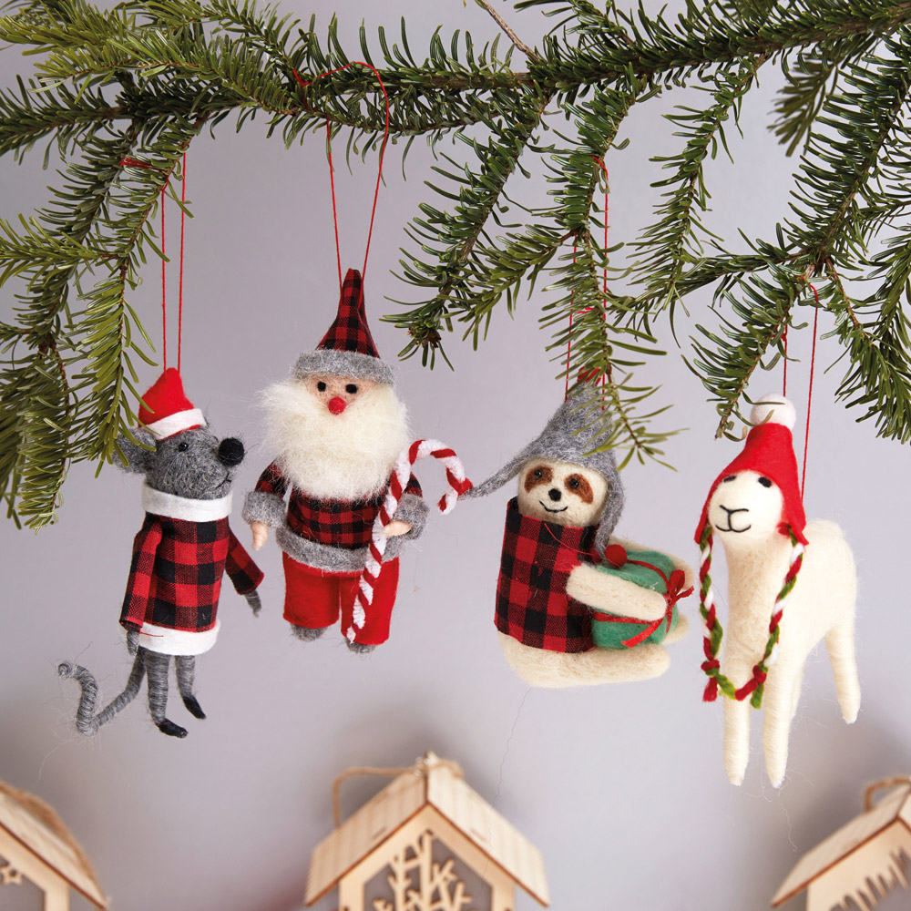 Simply Make Christmas Chums Needle Felting Craft Set 4 Pack Image 4