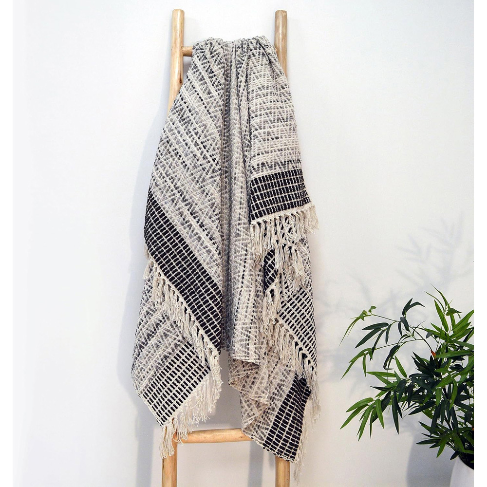 Allure Home Fashions Arizona Grey Zig Zag Throw 150 x 200cm Image 4