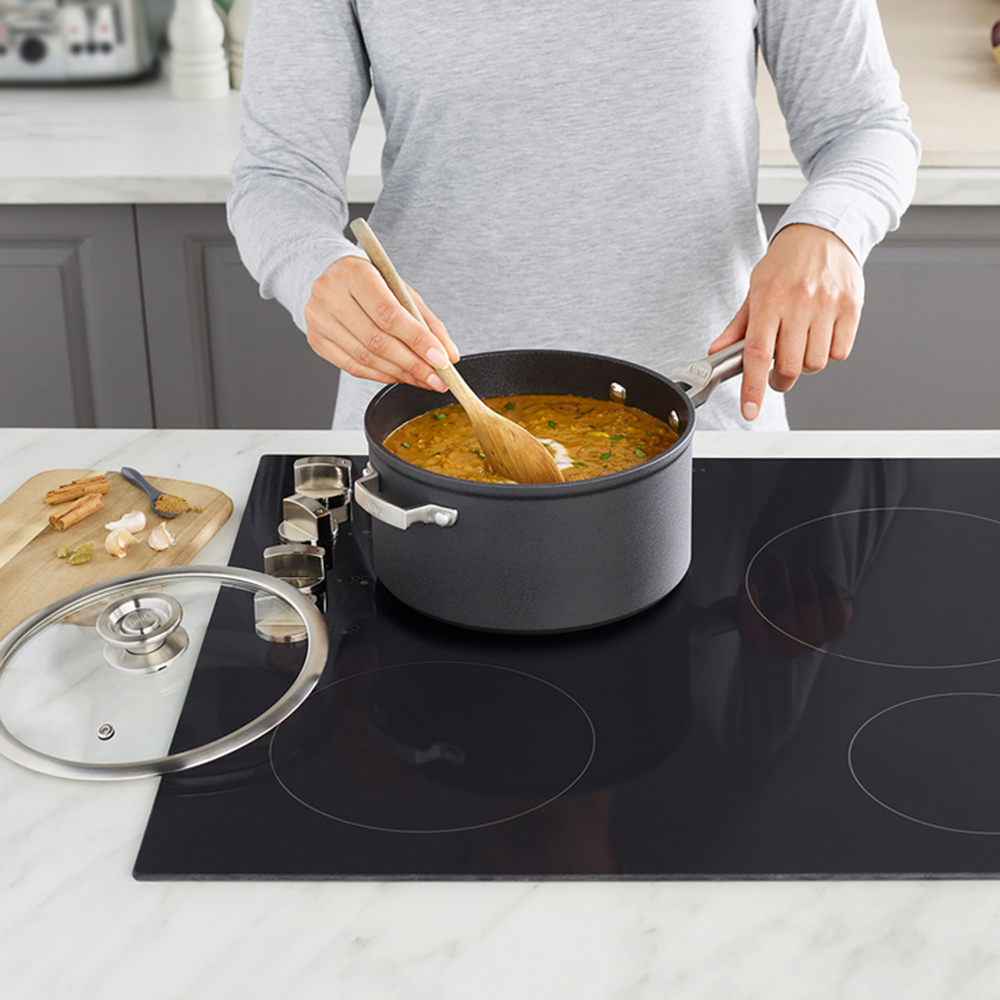 Ninja Foodi Zerostick 3 Piece Stackable Aluminium Saucepan Set Image 9