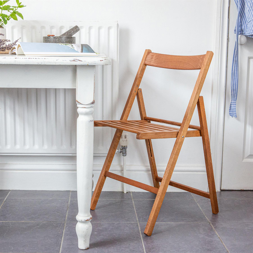 Harbour Housewares Walnut Beech Wood Foldable Chair Image 6