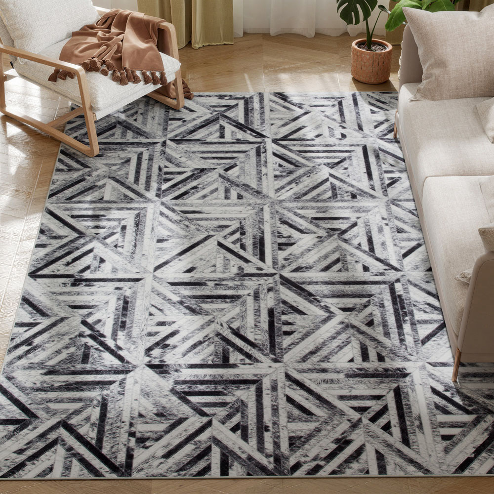 HOMCOM Triangle Pattern Chenille Non-Slip Rug 230 x 160cm Image 4