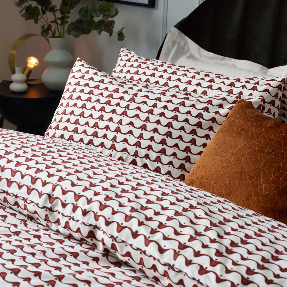 Hoem Avery Super King Chestnut Red Abstract Geometric Duvet Set Image 3