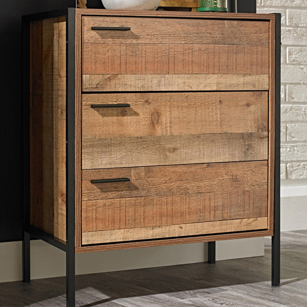 Hoxton 3 Drawer Oak Effect Chest of Drawers Image 1